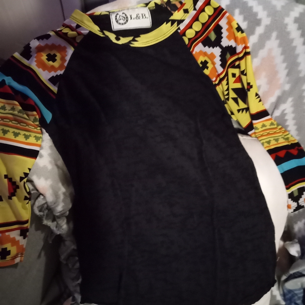 Cute Aztec blouse